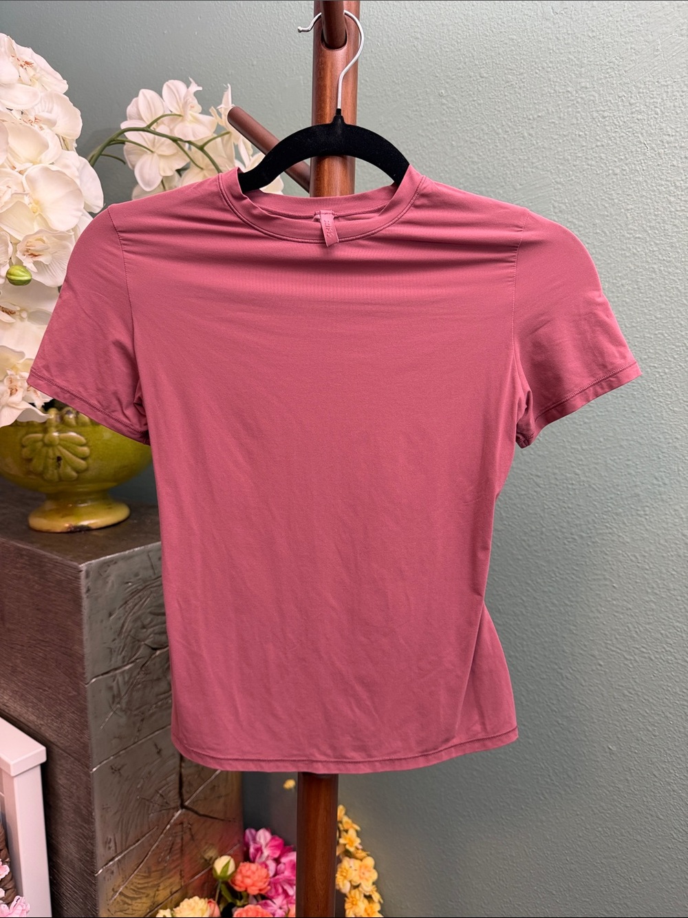 SKIMS FITS EVERYBODY T-SHIRT